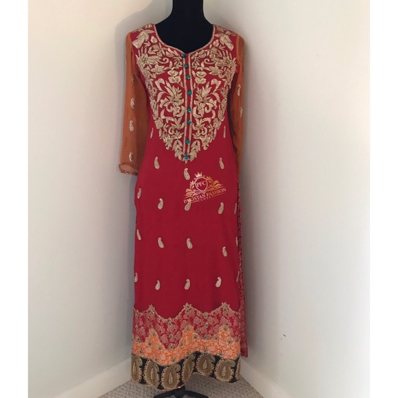 Pakistani/Indian outfit. - Picture 3 of 3